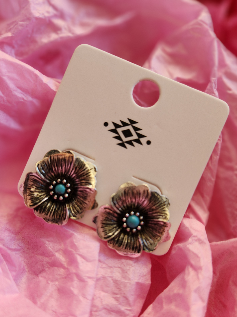 Flower Casting Stud Earrings