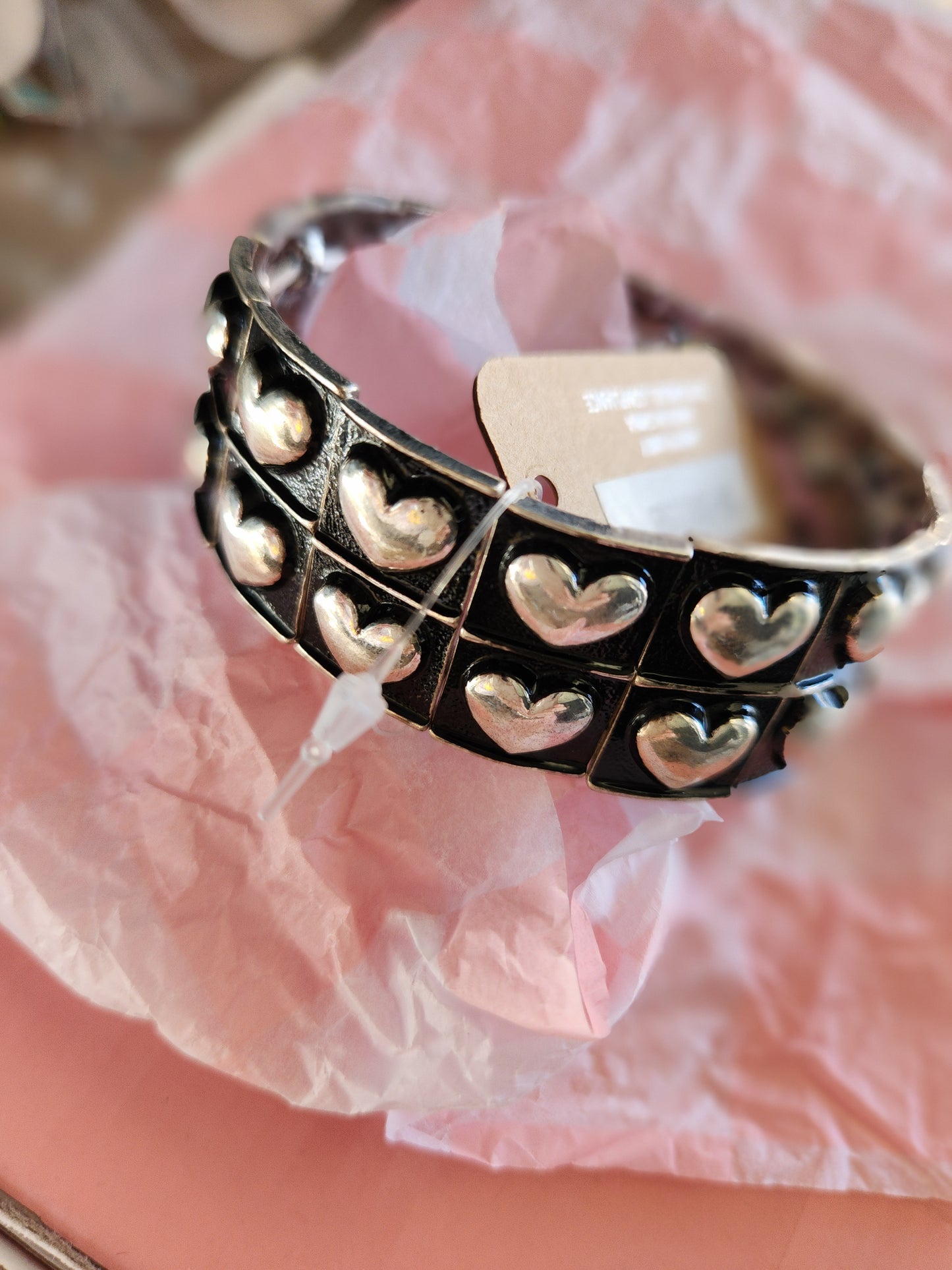 Western Double Heart Bubble Stretch Bracelet
Burnished Silver Color