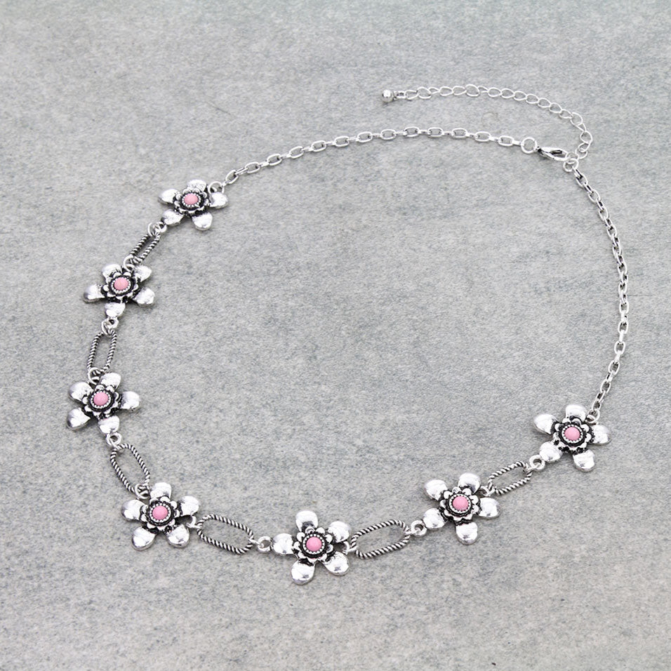 Western Flower Pendant Bench Necklace