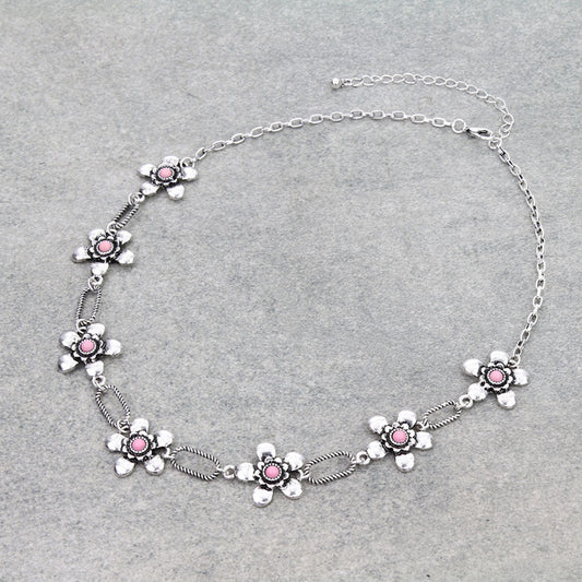Western Flower Pendant Bench Necklace