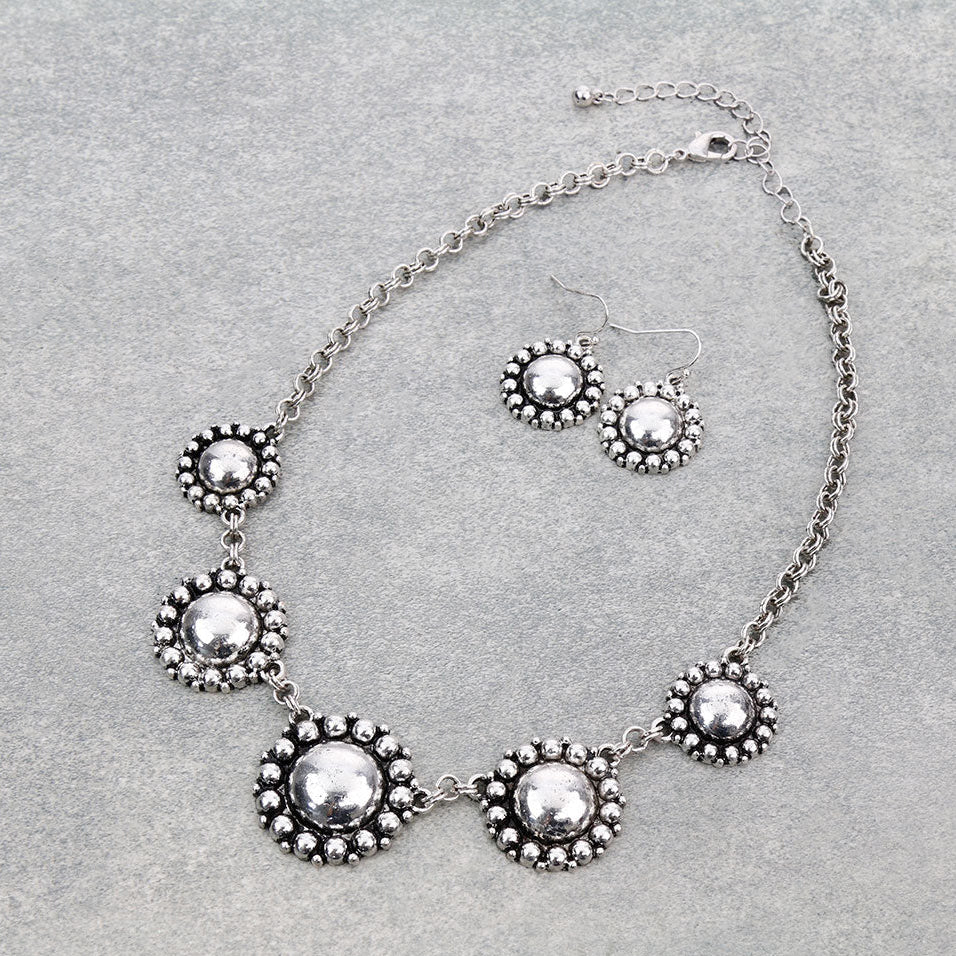 Western Textured Concho Necklace Set