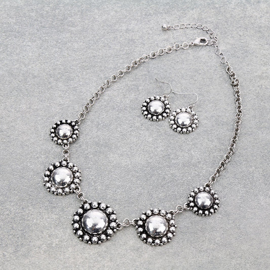 Western Textured Concho Necklace Set