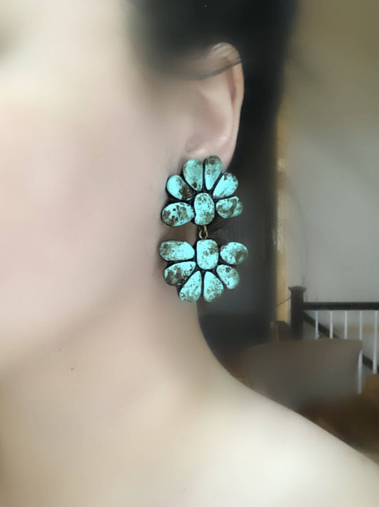 The Abbigails - Turquoise Stone No Fringe