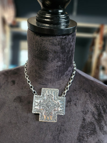 Western Cross Pendant Choker Set