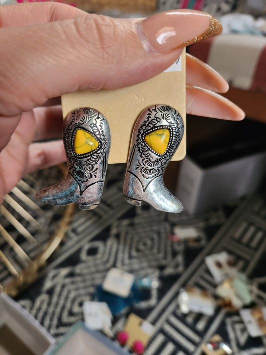 Boots earrings
